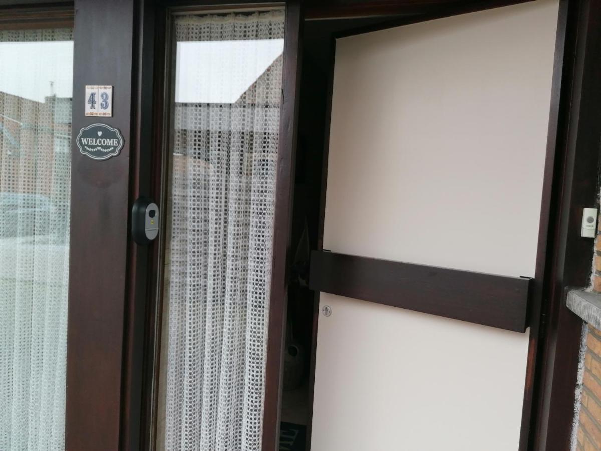 Logies Lily Apartment Oudenburg Exterior foto