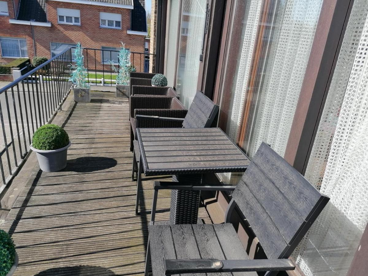 Logies Lily Apartment Oudenburg Exterior foto